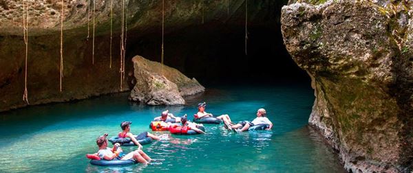 Goa Kalisuci, 1. Gua Pindul, 2. Pantai Indrayanti, 3. Pantai Baron, 4. Pantai Siung, 5. Pantai Pok Tunggal, 6. Air Terjun Sri Gethuk, 7. Pantai Sundak, 8. Pantai Lambor, 9. Pantai Ngetun, 10. Bukit Bintang, 11. Goa Kalisuci, 12. Luweng Sampang, 13. Pantai Timang, 14. Telaga Biru Semin, 15. Pantai Watu Kodok