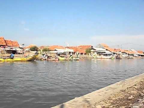 Pantai Pondok Bali, 1. Pemandian Air Panas Ciater, 2. Pantai Pondok Bali, 3. Penangkaran Buaya Blanakan, 4. Curug Cileat, 5. Pantai Kelapaan, 6. Curug Cijalu, 7. Batu Kapur, 8. Capolaga, 9. Pemancingan Lembah Gunung Kujang, 10. Desa Wisata Sari Bunihayu