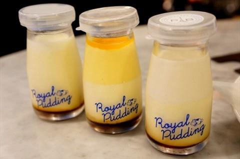 Royal Pudding, 1. Gantungan Kunci Singapura, 2. Kaos Singapura, 3. Tiger Balm, 4. Bak Kwa, 5. Parfum, 6. Garrett Popcorn, 8. Coklat Merlion, 10. Royal Pudding