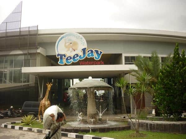 Teejay Waterpark, 1. Pantai Karang Tawulan, 2. Situ Gede, 3. Pantai Cipatujah, 4. Pantai Sindangkerta, 5. Gua Malawang, 6. Waterboom Maarif Garden, 7. Kawasan Wisata Galunggung, 8. Teejay Waterpark, 9. Kampung Naga, 10. Curug Dengdeng