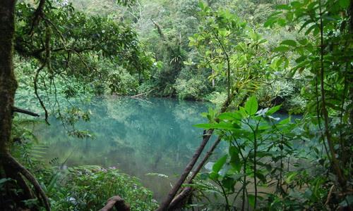 Telaga Biru, 1. Kebun Raya Cibodas, 2. Taman Bunga Nusantara, 3. Situs Gunung Padang, 4. Pantai Jayanti, 5. Curug Citambur, 6. Telaga Biru, 7. Arung Jeram Sungai Cikundul, 8. Istana Presiden Cipanas, 9. Gunung Gede, 10. Waduk Jangari