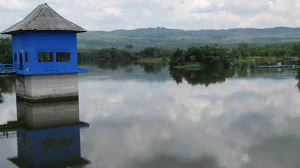 Waduk Kedungbrubus, 1. Taman Wisata Umbul, 2. Situs Nglambangan, 3. Waduk Kedungbrubus, 4. Sun City Water and Theme Park, 5. Dumilah Water Park, 6. Masjid Kuno Kuncen, 7. Wana Wisata Grape, 8. Air Terjun Krecekan Denu, 9. Air Terjun Serondo, 10. Monumen Kresek