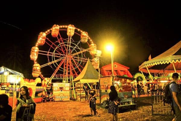 malam puasa, 1. Rencanakan Destinasi Wisata dengan Jelas, 2. Jangan Membawa Barang Terlalu Banyak, 3. Hindari Wisata Ekstrem yang Menguras Tenaga, 4. Sahur dengan Makanan yang Bergizi, 5. Tidak Melewatkan Ibadah Selama Berwisata, 6. Berwisata Sembari Mendengarkan Murottal atau Ceramah, 7. Lakukan Wisata Rohani, 8. Wisata Malam, Kenapa Tidak?, 9. Buka Puasa Bersama dengan Warga atau Komunitas Setempat, 10. Sempatkan Istirahat Saat Berwisata