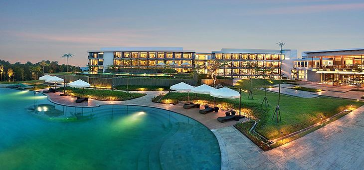 royal tulip gunung geulis resort and golf, 1. Hotel Novotel Bogor Golf Resort and Convention Center, 2. R Hotel Rancamaya, 3. Aston Sentul Lake Resort, 4. Jimmers Mountain Resort, 5. Novus Giri Resort & Spa, 6. Plataran Puncak Villa, 7. Puncak Pass Resort, 8. Citra Cikopo Hotel, 9. Royal Safari Garden Resort & Convention, 10. Royal Tulip Gunung Geulis Resort and Golf