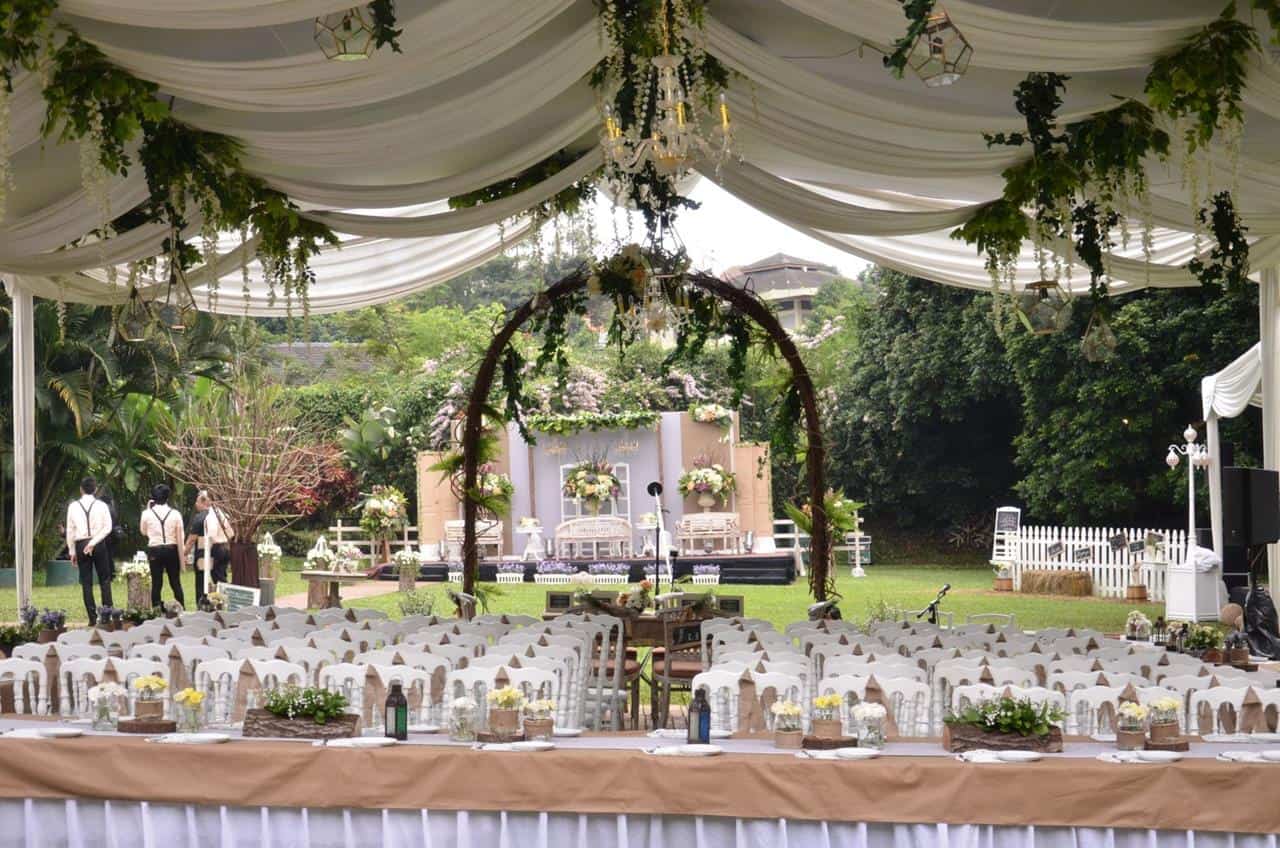Bumi Samami, 1. Peta Park, 2. Bandung Convention Center, 3. Sudirman Grand Ballroom, 4. Graha Manggala Siliwangi, 5. Gedung Balai Sartika, 6. Bale Asri Pusdai, 7. Bumi Samami, 8. SESKOAD Grand Ballroom, 9. Mepro Hall, 10. Graha Batununggal Indah, 11. Istana Kana Kawaluyaan, 12. Graha Emerald, 13. Puri Suryalaya Wedding House, 14. Gedung Sopo Sulaksana, 15. Gedung Kologdam Bandung, 16. Istana Muara