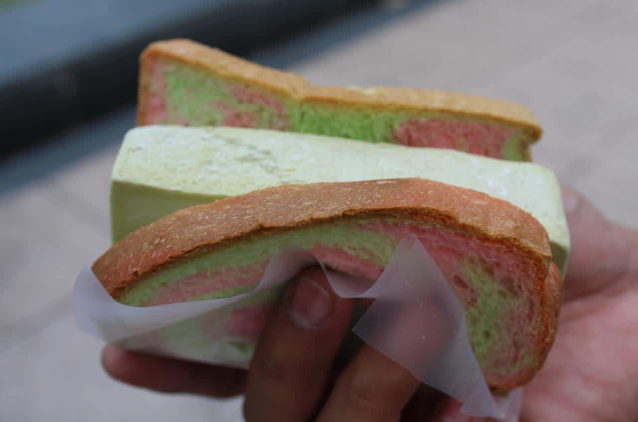 Es krim singapore, 1. Dapatkan Tiket Murah Ke Singapura, 2. Booking Penginapan Murah Saat Di Indonesia, 3. Siapkan Itinerary Sebelum Berangkat, 4. Beli Sim Card Lokal, 5. Tukarkan Uang Ketika Masih Di Indonesia, 6. Gunakan Transportasi MRT dan Bus, 7. Hunting Makanan yang Murah, 8. Bawa Botol Minum Sendiri, 9. Kunjungi Tempat Wisata Gratis, 10. Berwisata Belanja Murah Di Singapura