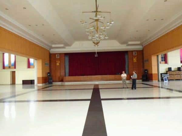 Gedung Kologdam Bandung, 1. Peta Park, 2. Bandung Convention Center, 3. Sudirman Grand Ballroom, 4. Graha Manggala Siliwangi, 5. Gedung Balai Sartika, 6. Bale Asri Pusdai, 7. Bumi Samami, 8. SESKOAD Grand Ballroom, 9. Mepro Hall, 10. Graha Batununggal Indah, 11. Istana Kana Kawaluyaan, 12. Graha Emerald, 13. Puri Suryalaya Wedding House, 14. Gedung Sopo Sulaksana, 15. Gedung Kologdam Bandung, 16. Istana Muara