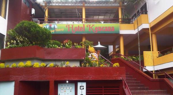 Kencana Hotel, 1. Pondok Wisata Umbul Sidomukti, 2. Villa Pondok Kopi, 3. Homestay Pinus, 4. Camping Ground, 5. Susan Spa Resort, 6. Wisma Gaya Hotel, 7. Kencana Hotel, 8. Amanda Hills Hotel, 9. Hotel Arjuna Sari, 10. The Bandungan Hotel