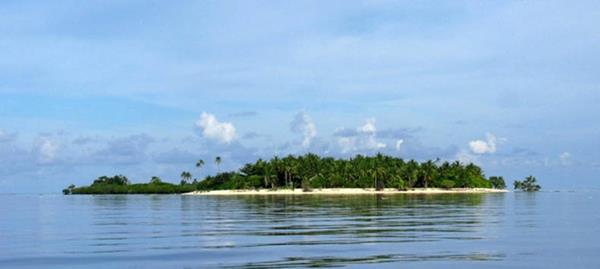 Pulau Memperak, 1. Pantai Tanjung Tinggi, 2. Museum Kata Andrea Hirata, 3. Pantai Burung Mandi, 4. Gunung Menumbing, 5. Pantai Tanjung Kelayang, 6. Pantai Parai Tenggiri, 7. Pulau Memperak, 8. Pantai Punai, 9. Pulau Lengkuas, 10. Pulau Pasir