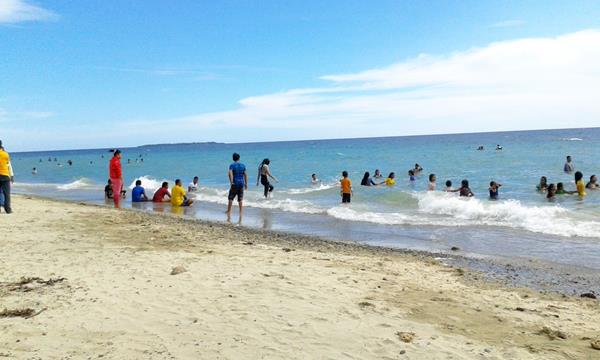 Pantai Bolihutuo tempat wisata di gorontalo, 1. Bukit Layang Gorontalo, 2. Pantai Bolihutuo, 3. Taman Laut Olele, 4. Pulau Diyonumo, 5. Wisata Bahari Hiu Paus, 6. Pulau Cinta, 7. Pulau Bitila, 8. Pantai Tenilo, 9. Benteng Otanaha, 10. Air Terjun Didingga