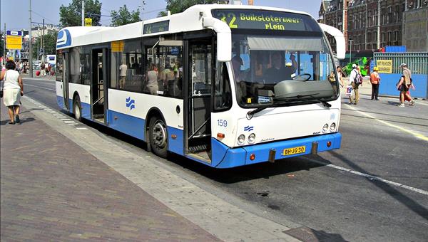 bus di eropa, Dapatkan Tiket Murah untuk Ke Eropa, Mengurus Visa Schengen, Temukan Penginapan yang Murah, Gunakan Alat Transportasi Umum, Berburu Kuliner Kaki Lima, Kunjungi Landmark Negara yang Anda Datangi, Prioritaskan Wisata Budaya dan Sejarah, Gunakan GPS yang Akurat, Belanja Murah Saat Di Eropa, Berlibur Saat Musim Gugur