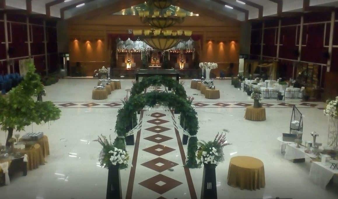 istana kana kawaluyaan, 1. Peta Park, 2. Bandung Convention Center, 3. Sudirman Grand Ballroom, 4. Graha Manggala Siliwangi, 5. Gedung Balai Sartika, 6. Bale Asri Pusdai, 7. Bumi Samami, 8. SESKOAD Grand Ballroom, 9. Mepro Hall, 10. Graha Batununggal Indah, 11. Istana Kana Kawaluyaan, 12. Graha Emerald, 13. Puri Suryalaya Wedding House, 14. Gedung Sopo Sulaksana, 15. Gedung Kologdam Bandung, 16. Istana Muara