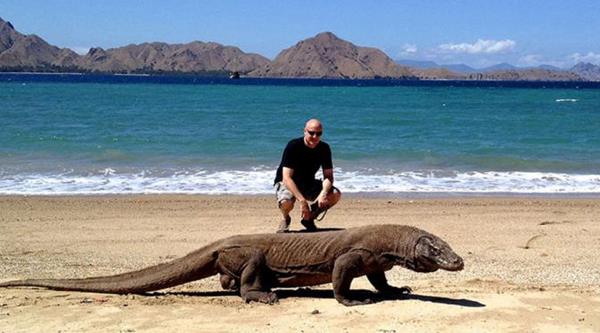 komodo, Solusi Transportasi Murah Ke Labuan Bajo, Pilih Hotel Sederhana dengan Tarif Terjangkau, Hindari Datang Saat Musim Liburan, Kuliner Murah dan Enak Di Labuan Bajo, Usahakan untuk Menyewa Sepeda Motor atau Mobil, Bersantai Di Pulau Kanawa yang Eksotis, Melihat Komodo Di Taman Nasional Loh Liang, Kunjungi Green Canyon ala Labuan Bajo, Jangan Lewatkan Sunset Di Pulau Kalong, Diving Di Labuan Bajo