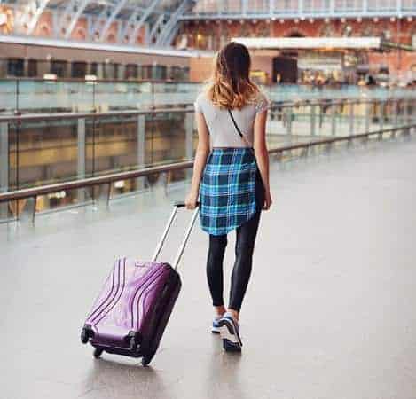 solo backpacker, 1. Cari Informasi Sebanyak-Banyaknya, 2. Ketahui Karakter Daerah yang Dikunjungi, 3. Bersikap Ramah dan Hangat, 4. Gunakan Pakaian yang Sopan, 5. Selalu Berpikir Positif, 6. Izin Kepada Orang Tua, 7. Bersikap Tenang dan Tidak Mudah Panik, 8. Kabari Orang Tua dan Teman Terdekat