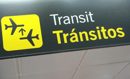 transit di bandara, Berburu Tiket Dari Jauh Hari, Rajin Mengecek Situs Penjualan Tiket Pesawat, Datang Ke Pameran Maskapai Penerbangan atau Agen Perjalanan, Manfaatkan Promo Kartu Kredit, Fleksibel dengan Waktu Keberangkatan, Menjadi Invisible, Menyetujui Rute Penerbangan dengan Tarif yang Termurah, Hindari High Season, Nikmati Program Frequently Fly, Pilih Keberangkatan atau Kedatangan Di Bandara Sekunder