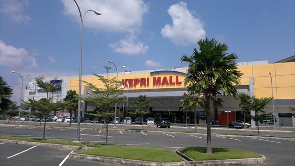Kepri Mall, 1. Nagoya Hill, 2. Lucky Plaza, 3. Panbil Mall, 4. Batam City Square, 5. Mall Top 100 Batuaji, 6. Mega Mall Batam Centre, 7. Kepri Mall, 8. Pasar Pagi Jodoh, 9. Diamond City Mall, 10. Pasar Aviari