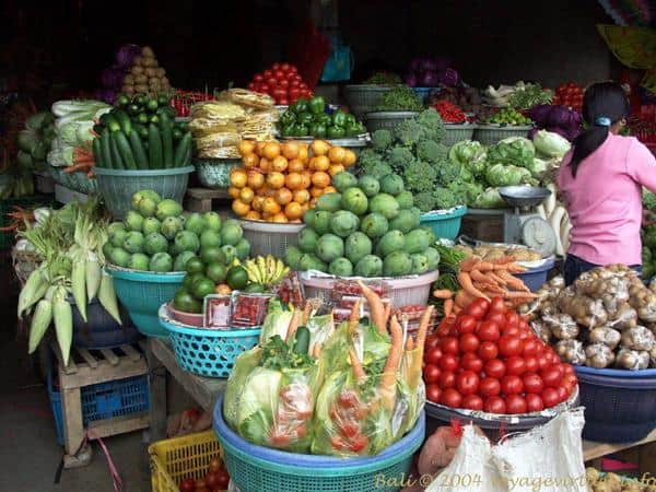 Pasar Tradisional Bedugul, 1. Krisna, 2. Erlangga, 3. Pasar Seni Sukawati, 4. Joger, 5. Pasar Guwang, 6. Pasar Tradisional Bedugul, 7. Pasar Kumbasari, 8. Celuk, 9. Pasar Badung, 10. Pasar Seni Merta Nadi, Legian