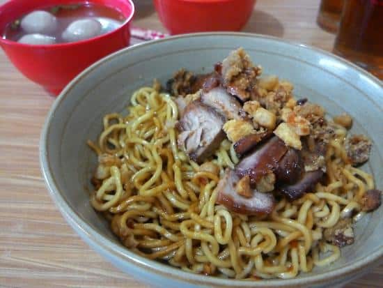 Mie Rica Kejaksaan, 1. Bakso Soun &amp; Mie Lodaya, 2. Mie Ayam Baso Cipaganti, 3. Mie Baso Akung, 4. Mie Lezat, 5. Bakmi Apin, 6. Mie Encek, 7. Mie 123, 8. Mie Ayam Imami, 9. Mie Rica Kejaksaan, 10. Rumah Makan Linggar Jati