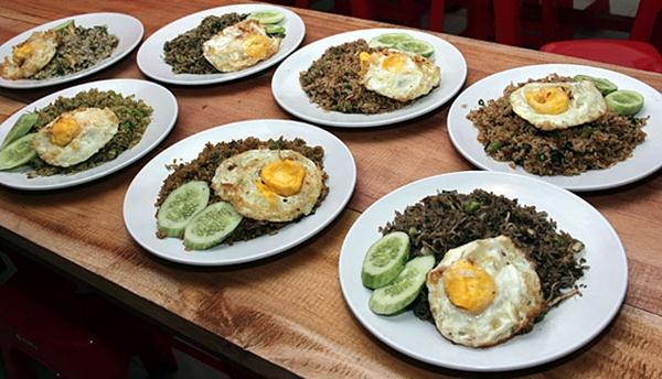 Nasi Goreng Rempah Mafia, 1. Nasi Goreng Rempah Mafia, 2. Nasi Goreng Aep's, 3. Rumah Makan Legoh, 4. Nasi Goreng Mas Yono, 5. Nasi Goreng Simongol, 6. Waroeng Atjeh, 7. Nasi Goreng Bistik Sawah Kurung, 8. Nasi Goreng Padang Surya Bundo, 9. Nasi Goreng Dona, 10. Nasi Goreng PR