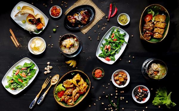 Sajian Sunda Sambara, 1. Nasi Bancakan, 2. RM Alas Daun, 3. Dapoer Pandan Wangi, 4. Raja Rasa, 5. Sindang Reret, 6. Paviliun Sunda, 7. RM Ampera, 8. Rumah Makan Boemi Mitoha, 9. Sambara Authentic Food, 10. De'Tuik Resto & Resort, 11. Rumah Makan Manjabal, 12. Saung Lesehan Mang Ipik, 13. Rumah Makan Khas Sunda Cibiuk, 14. Saung Pengkolan, 15. Punclut