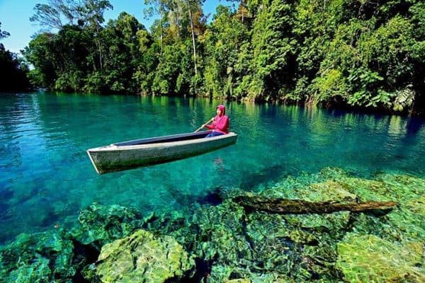 Danau Cermin Lamaru, 1. Hutan Bakau Margomulyo, 2. Pantai Lamaru, 3. Penangkaran Buaya Teritip, 4. Pantai Kemala, 5. Taman Bekapai, 6. Monumen Perjuangan Rakyat (MONPERA) Balikpapan, 7. Pantai Banua Patra, 8. Kampung Atas Air Margasari, 9. Gunung Dubs, 10. Hutan Wanawisata, 11. Caribbean Island Waterpark, 12. Pantai Manggar Segarasari, 13. Bukit Bangkirai, 14. Pantai Melawai, 15. Danau Cermin Lamaru