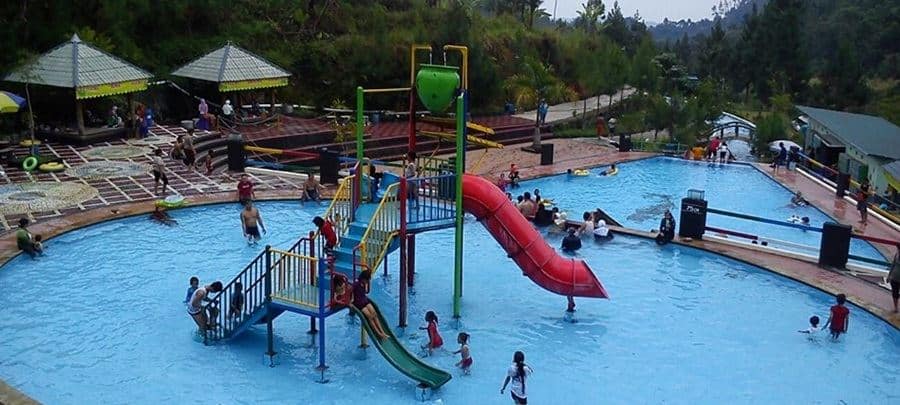 Guciku Hot Waterboom, 1. Guciku Hot Waterboom, 2. Rita Park, 3. Pantai Purwahamba, 4. Pantai Alam Indah, 5. Curug Cantel Bumijawa, 6. Waduk Cacaban, 7. Pemandian Air Panas Guci, 8. Kebun Teh Tegal, 9. Gerbang Mas Bahari Waterpark, 10. Curug Kembar Tegal