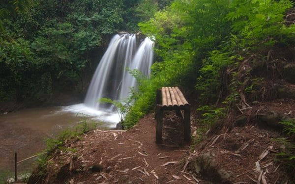 Goa Slandak, 1. Taman Kyai Langgeng, 2. Ketep Pass, 3. Candi Ngawen, 4. Kawasan Wisata Kopeng, 5. Alun-Alun Kota Magelang, 6. Candi Mendut, 7. Air Terjun Sekar Langit, 8. Gereja Ayam, 9. Pemandian Candi Umbul, 10. Punthuk Setumbu, 11. Bukit Grenden, 12. Rumah Kamera, 13. Sendang Maren, 14. Puthuk Mongkrong, 15. Goa Slandak