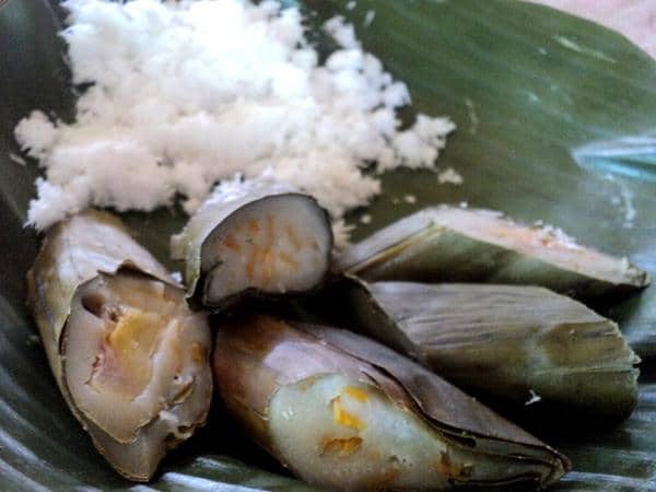 Jaje Sumping, 1. Bubur Injin, 2. Rujak Kuah Pindang, 3. Jaje Laklak, 4. Bagiak, 5. Godoh Gedang, 6. Pie Susu, 7. Jaje Sumping, 8. Rujak Bulung, 9. Jaje Pisang Rai, 10. Jaje Batun Bedil