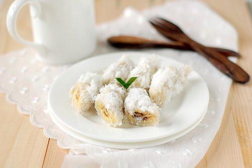Jaje Pisang Rai, 1. Bubur Injin, 2. Rujak Kuah Pindang, 3. Jaje Laklak, 4. Bagiak, 5. Godoh Gedang, 6. Pie Susu, 7. Jaje Sumping, 8. Rujak Bulung, 9. Jaje Pisang Rai, 10. Jaje Batun Bedil