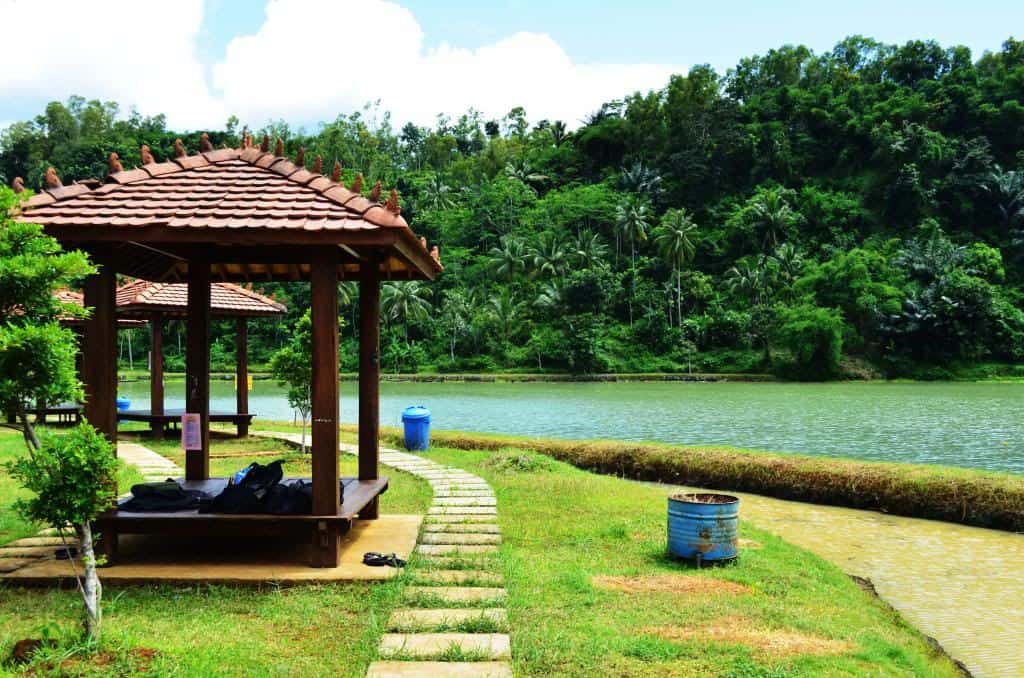 Jembangan Wisata Alam, 1. Jembangan Wisata Alam, 2. Bukit Pranji Kebumen, 3. Benteng Van Der Wijck, 4. Pantai Logending/Pantai Ayah, 5. Goa Petruk, 6. Curug Silancur, 7. Pantai Menganti, 8. Goa Jatijajar, 9. Arung Jeram Padegolan, 10. Pantai Karang Agung