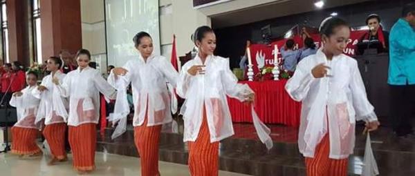 Lenso, 1. Saureka-reka, 2. Lenso, 3. Cakalele, 4. Orlapei, 5. Katreji, 6. Bambu Gila