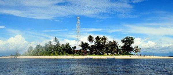 Pulau Tikus, 1. Pantai Lais, 2. Rumah Pengasingan Bung Karno, 3. Pantai Panjang, 4. Benteng Marlborough, 5. Kota Curup, 6. Museum Negeri Bengkulu, 7. Pantai Jakat, 8. Pulau Tikus, 9. Danau Dendam Tak Sudah, 10. Pantai Tapak Paderi