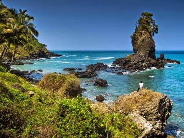 Pantai Karang Agung, 1. Jembangan Wisata Alam, 2. Bukit Pranji Kebumen, 3. Benteng Van Der Wijck, 4. Pantai Logending/Pantai Ayah, 5. Goa Petruk, 6. Curug Silancur, 7. Pantai Menganti, 8. Goa Jatijajar, 9. Arung Jeram Padegolan, 10. Pantai Karang Agung