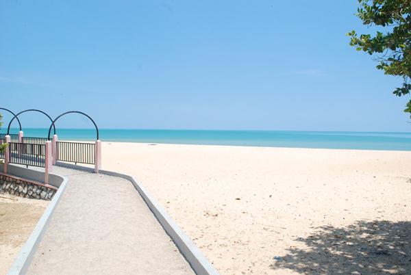 Pantai Nepa, 1. Pantai Sambilangan, 2. Gunung Jaddih, 3. Gili Labak, 4. Air Terjun Toroan, 5. Kota Tua Kalianget, 6. Air Terjun Kokop, 7. Pantai Lombang, 8. Kepulauan Kangean, 9. Pantai Slopeng, 10. Pantai Nepa, 11. Pantai Rongkang, 12. Api Abadi, 13. Pantai Jumiang, 14. Bukit Kapur Arosbaya, 15. Wisata Bukit Geger