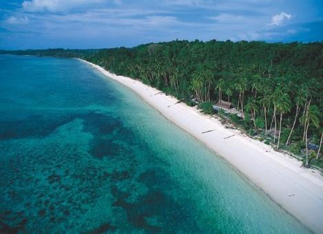 Pantai Pasir Panjang, 1. Pantai Pintu Kota, 2. Pantai Liang/Hunimua, 3. Pantai Pasir Panjang/Ngurbloat, 4. Pantai Natsepa, 5. Pantai Jikumerasa, 6. Pantai Santai, 7. Pantai Nanseri, 8. Pantai Sopapei, 9. Pantai Desa Hukurila, 10. Pantai Namalatu
