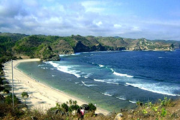 Pantai Srau Tempat Wisata Di Pacitan, 1. Goa Tabuhan, 2. Pantai Srau, 3. Goa Gong, 4. Pantai Buyutan, 5. Goa Luweng Jaran, 6. Pantai Klayar, 7. Pantai Karang Bolong, 8. Pemandian Air Hangat Tirta Husada, 9. Sungai Maron, 10. Pantai Watu Karung