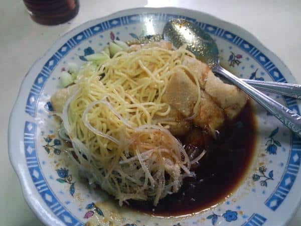 Pempek Faisal, 1. Pempek Rama, 2. Pempek Anugrah, 3. Pempek Faisal, 4. Pempek Ny. Kamto, 5. Pempek 10 Ulu Pak Anang, 6. MM Pempek Palembang, 7. Pempek Bang Rico, 8. Pempek Pak Raden, 9. Pempek Iam, 10. Pempek Sungai Musi