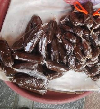 Sagu Tumbu, 1. Roti Kering Kenari, 2. Sanole, 3. Pisang Asar, 4. Kue Sagu/Bagea, 5. Sagu Lempeng, 6. Asida, 7. Gogos Ikan, 8. Sagu Tumbu, 9. Kopi Sibu-Sibu, 10. Talam Sagu Bakar