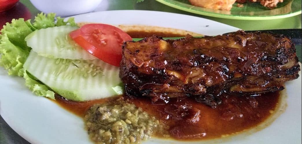iga bakar mas giri, 1. Iga Bakar Si Jangkung, 2. Rumah Makan Marannu, 3. Iga Bakar Mas Giri, 4. Dapur Dahapati, 5. Iga WS, 6. Ikan Bakar dan Sop Iga Nuri, 7. Super Iga