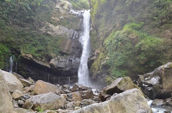 Air Terjun Kedung Kayang Tempat Wisata Di Boyolali, 1. Gunung Merbabu, 2. Air Terjun Kedung Kayang, 3. Taman Air Tlatar, 4. Kampung Air Kragilan, 5. Waduk Bade, 6. New Selo, 7. Candi Lawang, 8. Pemandian Umbul Pengging, 9. Candi Sari, 10. Waduk Cengklik