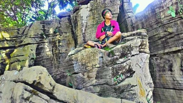 Goa Agung Garunggang, 1. Danau Situ Gede, 2. Kebun Raya Bogor, 3. Telaga Warna, 4. Gunung Pancar, 5. Taman Riung Gunung, 6. Agrowisata Gunung Mas, 7. Pemandian Air Panas Tirta Sanita Ciseeng, 8. Sentul Paradise Park, 9. Kebun Raya Cibodas, 10. Curug Ngumpet, 11. Goa Agung Garunggang, 12. Curug Leuwi Lieuk, 13. Gunung Munara, 14. Curug Cibaliung, 15. Gunung Batu Jonggol