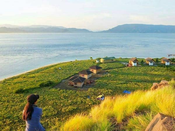 Pulau Paserang, 1. Poto Jarum, 2. Pantai Tanjung Pasir, 3. Pantai Ai Manis, 4. Air Terjun Mata Jitu, 5. Brang Sedo, 6. Pantai Tanjung Aan, 7. Hutan Sesaot, 8. Bukit Malimbu, 9. Air Terjun Diwu Mbai, 10. Desa Poto, 11. Takat Segele, 12. Pantai Tanjung Bloam, 13. Pulau Paserang, 14. Pulau Kenawa, 15. Pantai Yoyo