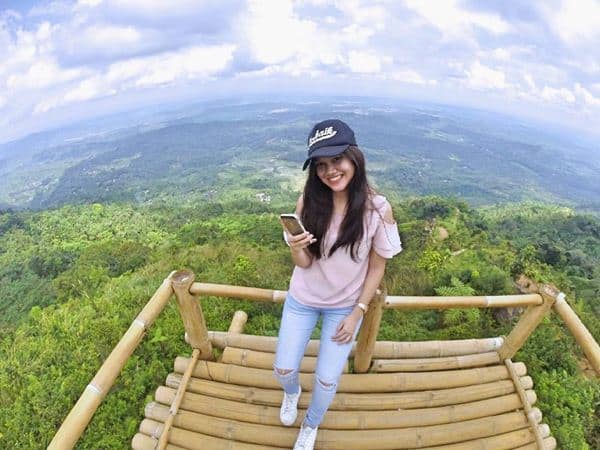 Puncak Sendaren Tempat Wisata Di Purbalingga, 1. Desa Wisata Karangbanjar, 2. Owabong, 3. Puncak Sendaren, 4. Goa Lawa, 5. Curug Silintang dan Silawang, 6. Sungai Watu Wujur, 7. Igir Wringin, 8. Situ Tirta Marta, 9. Agrowisata Lembah Asri Purbalingga, 10. Curug Nini