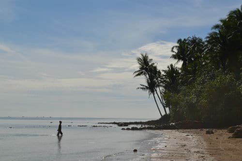 Pantai Kelapa, 1. Pantai Kelapa, 2. Pantai Boom, 3. Pantai Sowan, 4. Air Terjun Nglirip, 5. Goa Ngerong, 6. Pantai Pasir Putih Remen, 7. Goa Suci, 8. Pemandian Bektiharjo, 9. Makam Sunan Bonang, 10. Goa Akbar