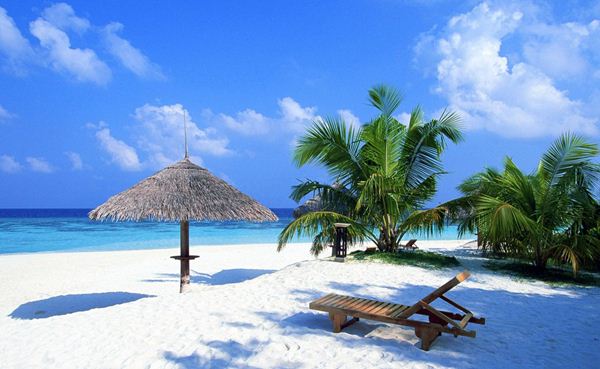 Pantai Senggigi Tempat Wisata di Lombok, 1. Pantai Senggigi, 2. Gunung Rinjani, 3. Gili Trawangan, Gili Air, dan Gili Meno, 4. Lingkoq Datu, 5. Pantai Kuta Lombok, 6. Pantai Sire, 7. Gili Kedis, 8. Pura Batu Bolong, 9. Air Terjun Mangku Sakti, 10. Pantai Selong Belanak