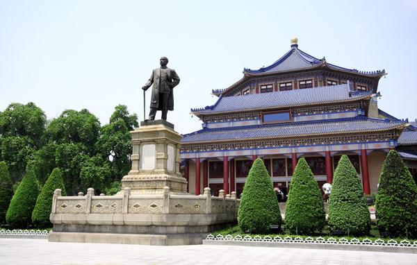 Sun Yat-sen Memorial Hall, Opera House Guangzhou, Menara Canton, Shamian Island, Chimelong Paradise, Baiyun Mountain, Temple of the Six Banyan Trees, Sun Yat-sen Memorial Hall, Sacred Hall Cathedral, Taman Safari Chimelong, Zhujiang New Town