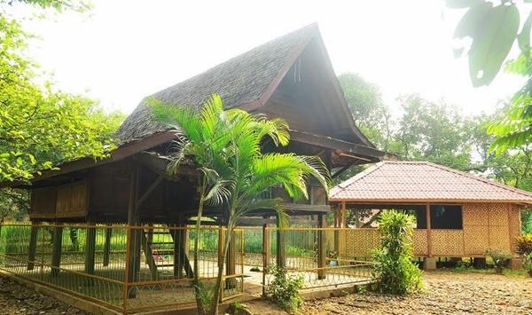 Saung Ranggon Bekasi, 1. Curug Parigi, 2. Taman Buaya Indonesia Jaya, 3. Waterboom Lippo Cikarang, 4. Pantai Muara Beting, 5. Danau Marakash, 6. Hutan Kota Bekasi, 7. Wisata Rumah Pohon, 8. Transera Waterpark, 9. Saung Ranggon Bekasi, 10. Danau Cibeureum