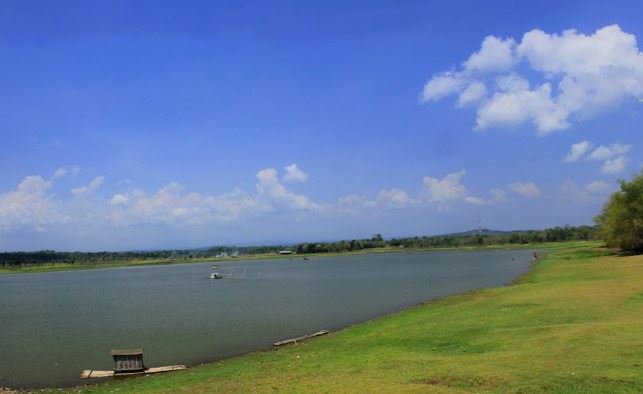 Waduk Bade, 1. Gunung Merbabu, 2. Air Terjun Kedung Kayang, 3. Taman Air Tlatar, 4. Kampung Air Kragilan, 5. Waduk Bade, 6. New Selo, 7. Candi Lawang, 8. Pemandian Umbul Pengging, 9. Candi Sari, 10. Waduk Cengklik