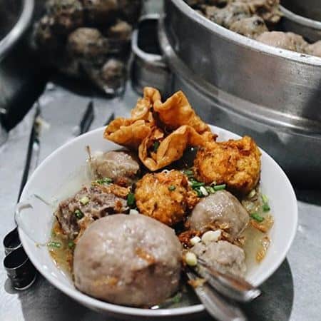 Bakso Omen 2, 1. Bakso Pak Seger, 2. Bakso Jalil, 3. Bakso Koya Pak Ateng, 4. Bakso Rindu Malam, 5. Bakso Pak War, 6. Bakso Jamur &amp; Keju Bintoro, 7. Baso Daging Sapi &amp; Es Teller Tanjung Anom, 8. Bakso Omen, 9. Bakso Ketabang Kali, 10. Bakso Bonet