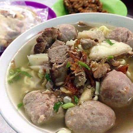 Bakso Amat, 1. Bakso Arema, 2. Bakso Amat, 3. Bakso Binaria, 4. Bakso Anjar Family, 5. Bakso Mas Sabar, 6. Bakso Mataram Pondok Madukoro, 7. Bakso Methodist H. Siran, 8. Bakso Pak Dhe, 9. Bakso Putri Pajak Petisah, 10. Bakso Lebong
